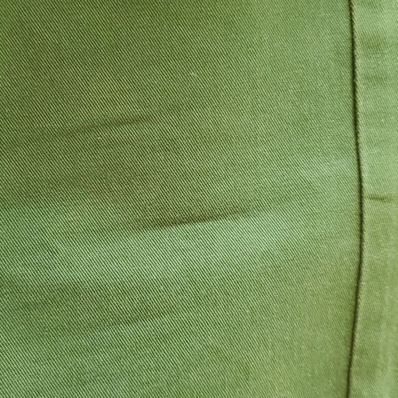 LANDS' END GREEN COTTON CHINO PANTS SIZE 36, WAIST 37, INSEAM 32 HOLIDAY (FLAWS) - Picture 9 of 11